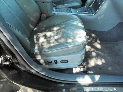 Lincoln MKZ 2010 photo 1