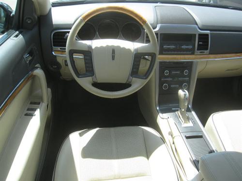 Lincoln MKZ 2010 photo 3