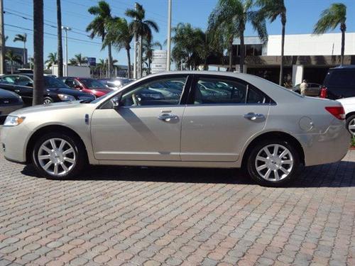 Lincoln MKZ 2010 photo 1