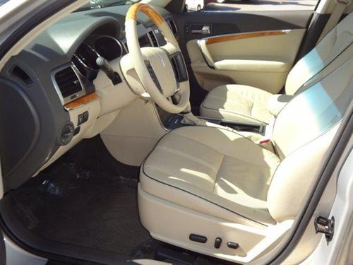 Lincoln MKZ 2010 photo 2