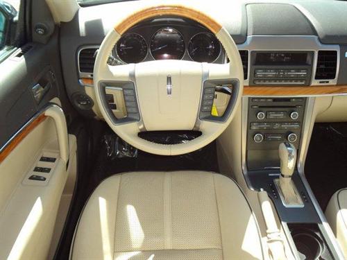 Lincoln MKZ 2010 photo 3