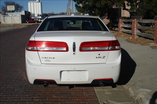 Lincoln MKZ 2010 photo 4