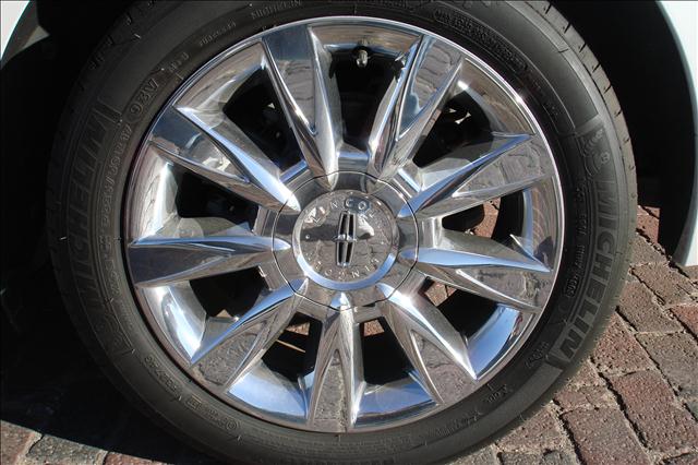 Lincoln MKZ 2010 photo 5