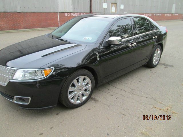 Lincoln MKZ 2010 photo 1