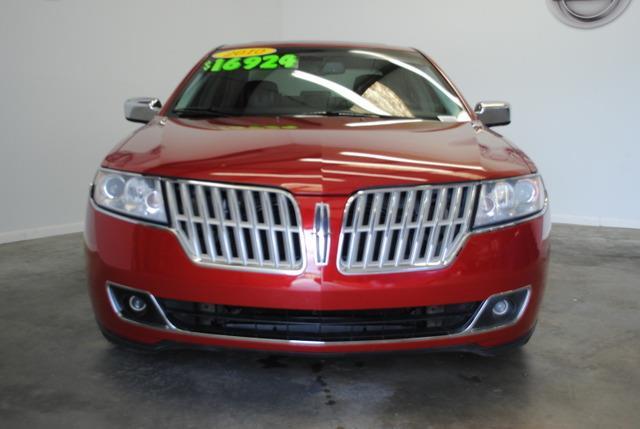 Lincoln MKZ 2010 photo 4