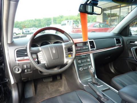 Lincoln MKZ 2010 photo 1