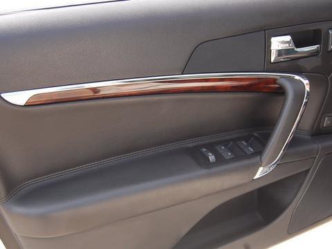 Lincoln MKZ 2010 photo 1
