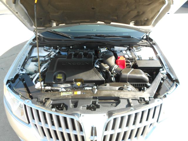 Lincoln MKZ 2011 photo 5