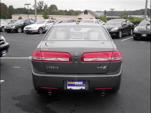Lincoln MKZ 2011 photo 2