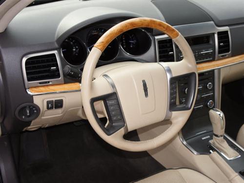 Lincoln MKZ 2011 photo 2