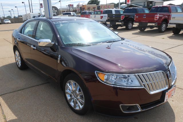 Lincoln MKZ 2011 photo 2