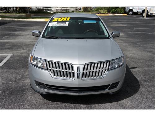 Lincoln MKZ 2011 photo 1