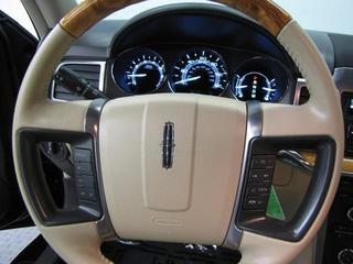 Lincoln MKZ 2011 photo 2