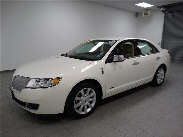 Lincoln MKZ 2012 photo 2