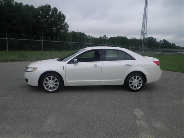 Lincoln MKZ 2012 photo 3