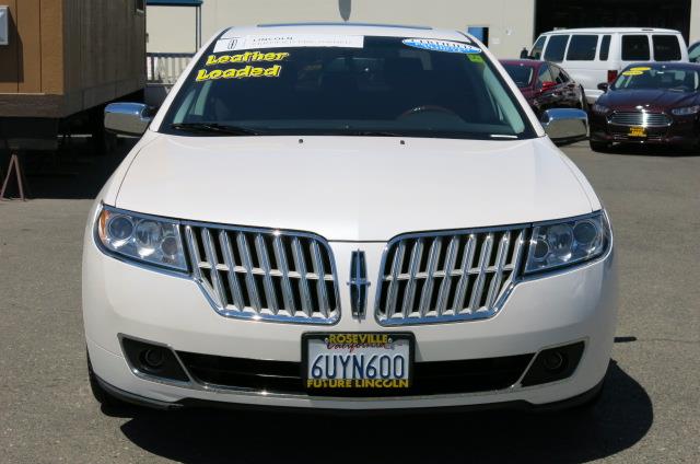 Lincoln MKZ Base Sedan