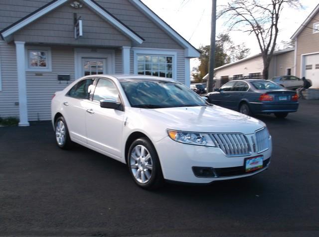 Lincoln MKZ 2012 photo 3