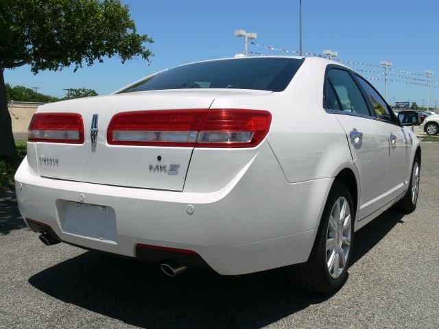 Lincoln MKZ 2012 photo 20