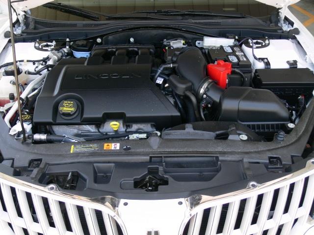 Lincoln MKZ 2012 photo 22