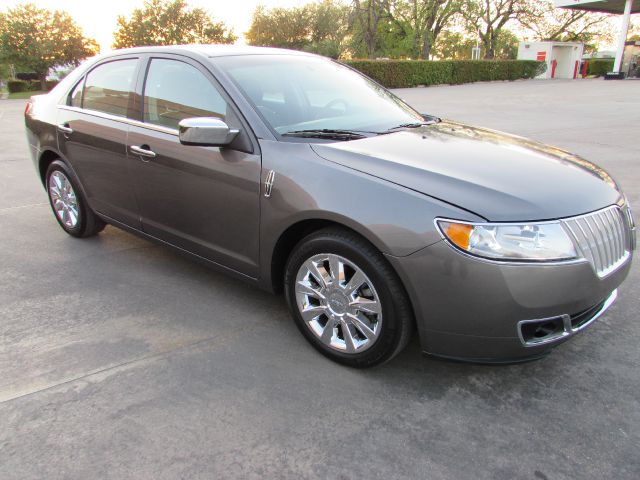 Lincoln MKZ 2012 photo 1