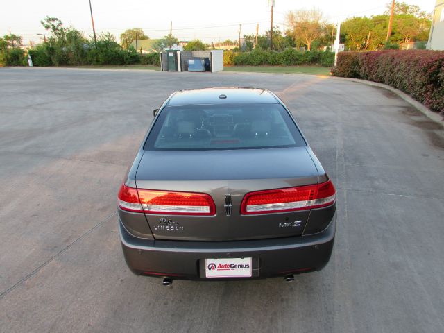 Lincoln MKZ 2012 photo 3