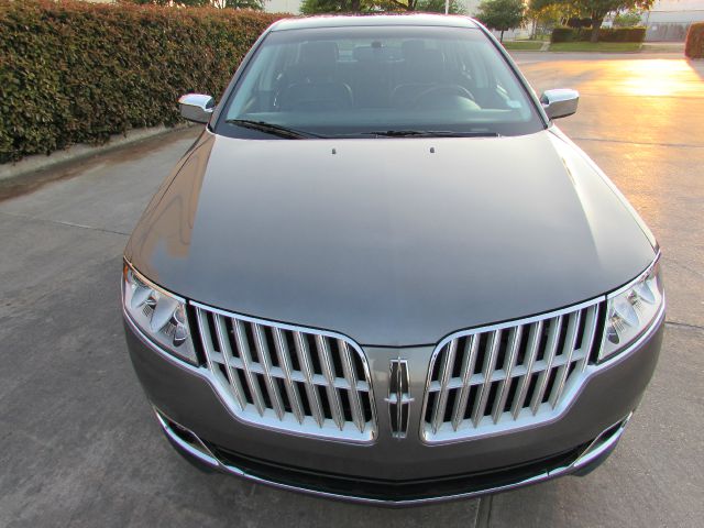 Lincoln MKZ 2012 photo 4