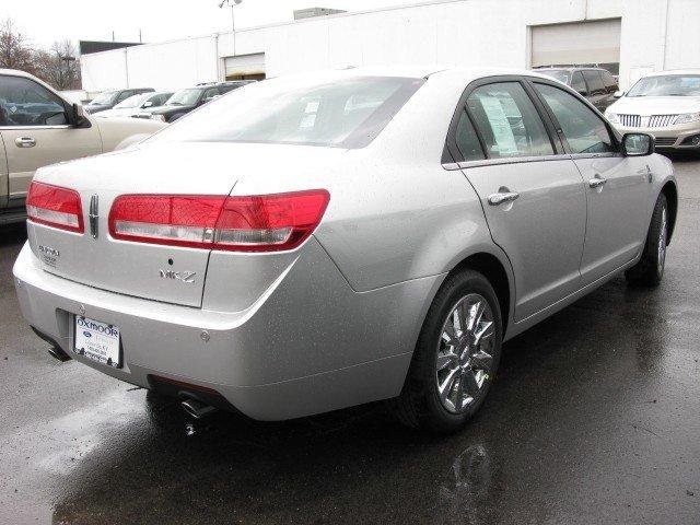 Lincoln MKZ Base Unspecified
