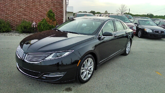 Lincoln MKZ 2013 photo 2