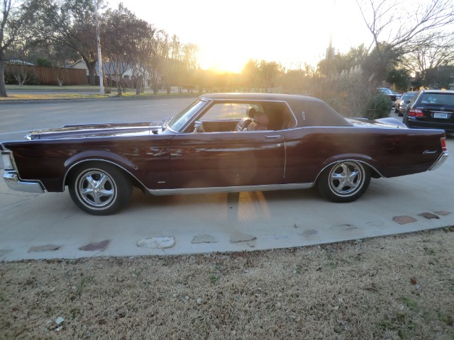 Lincoln Mark III 1969 photo 4