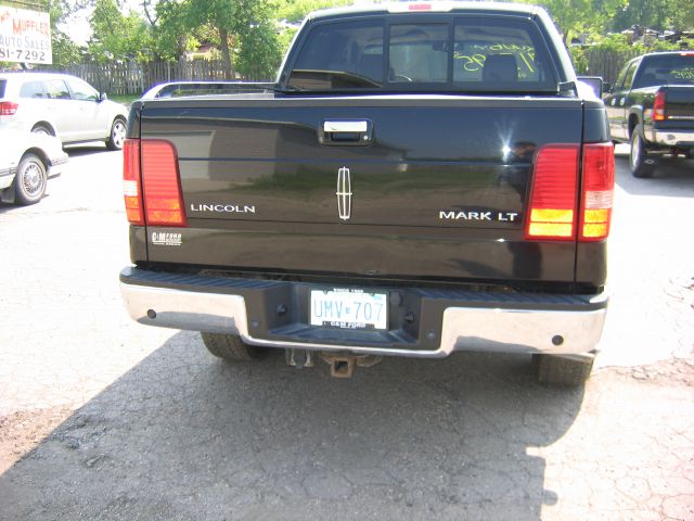 Lincoln Mark LT 2006 photo 1