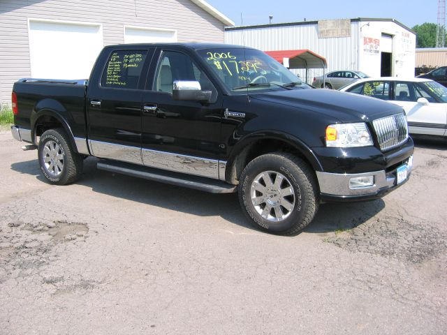 Lincoln Mark LT 2006 photo 2