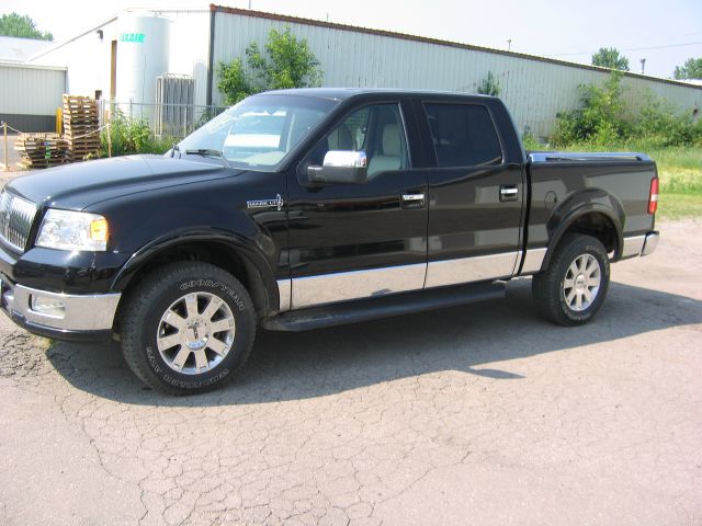 Lincoln Mark LT 2006 photo 3