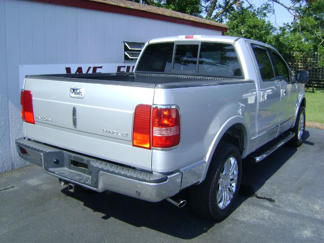 Lincoln Mark LT 2007 photo 1