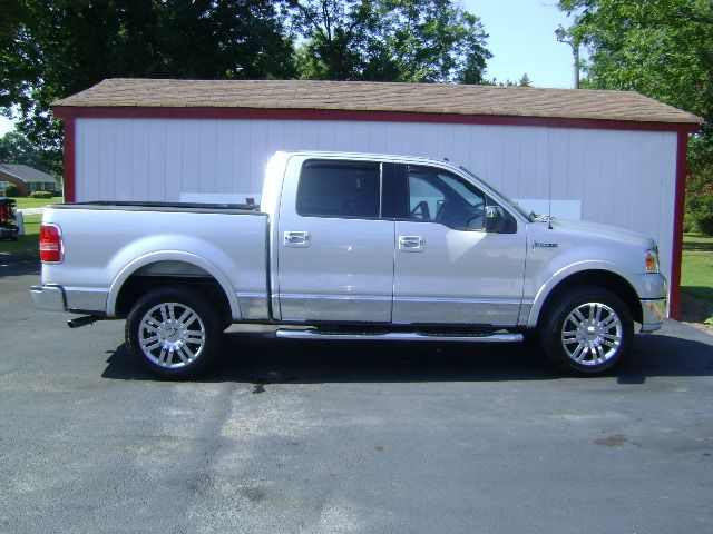 Lincoln Mark LT 2007 photo 3