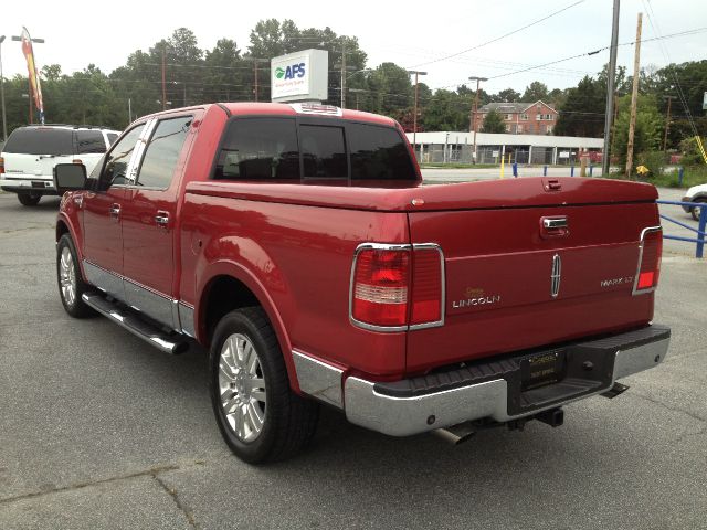 Lincoln Mark LT 2007 photo 3