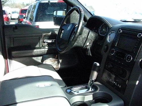 Lincoln Mark LT 2008 photo 1