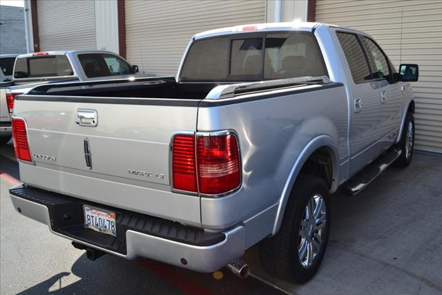 Lincoln Mark LT 2008 photo 1