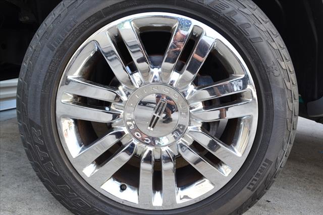 Lincoln Mark LT 2008 photo 4