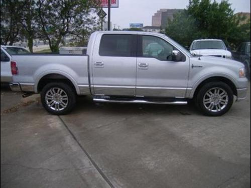 Lincoln Mark LT 2008 photo 3