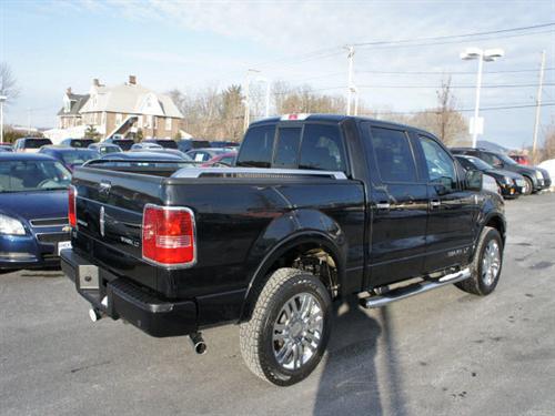 Lincoln Mark LT 2008 photo 2