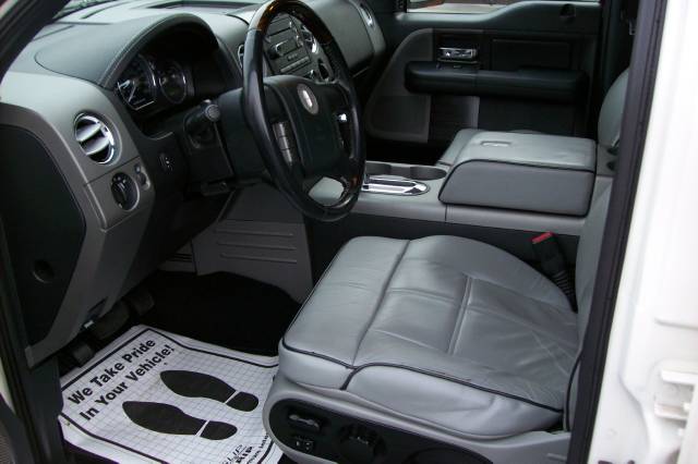 Lincoln Mark LT 2008 photo 1