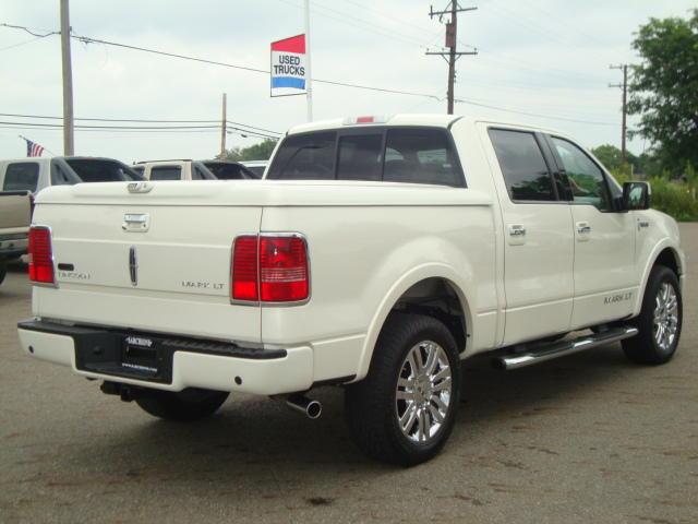 Lincoln Mark LT 2008 photo 1