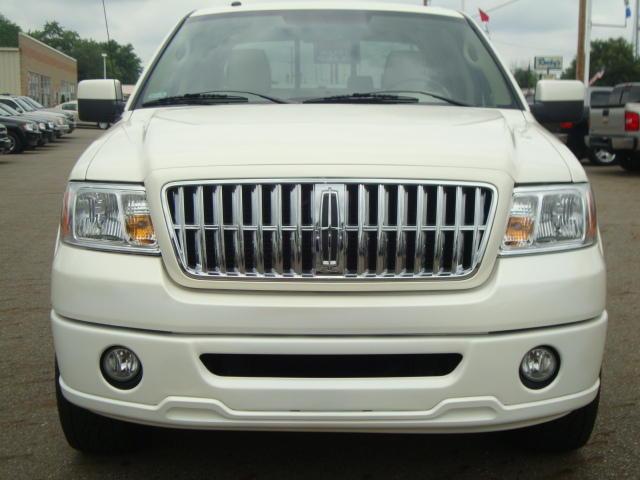 Lincoln Mark LT 2008 photo 3