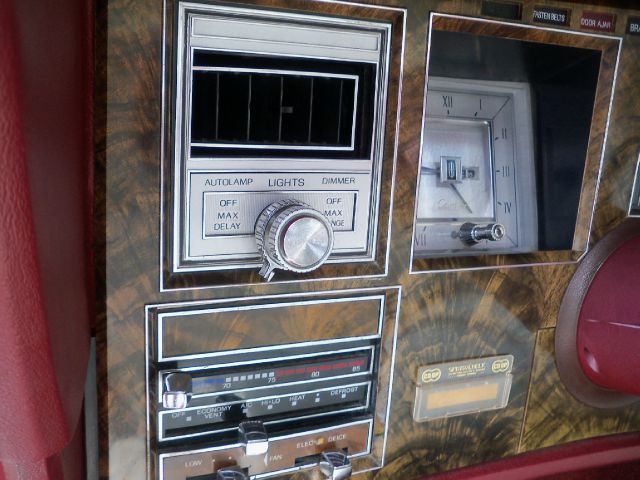 Lincoln Mark V 1979 photo 21