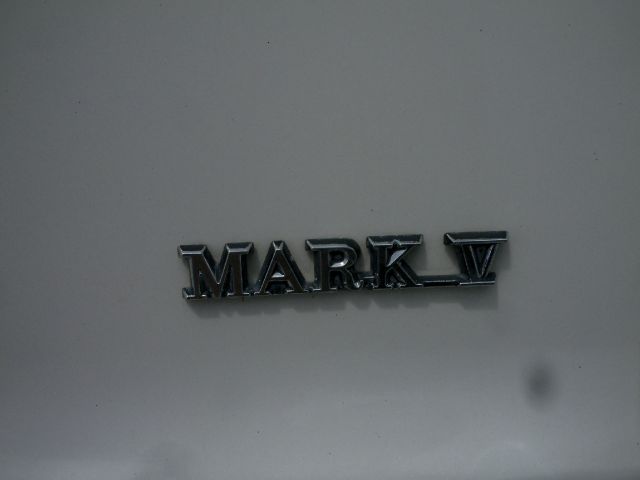 Lincoln Mark V 1979 photo 23