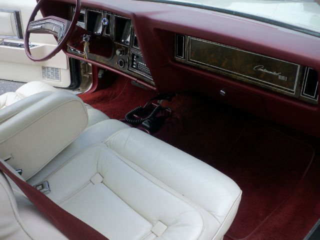 Lincoln Mark V 1979 photo 7