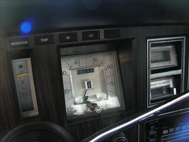 Lincoln Mark V 1979 photo 5