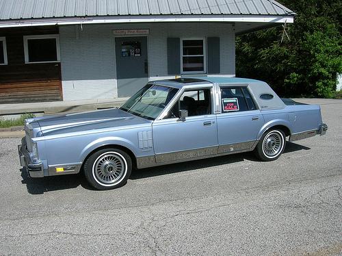 Lincoln Mark VI 1983 photo 0
