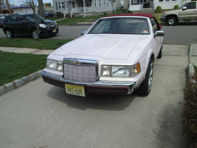 Lincoln Mark VII 1989 photo 2
