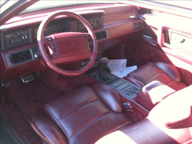 Lincoln Mark VII 1990 photo 2